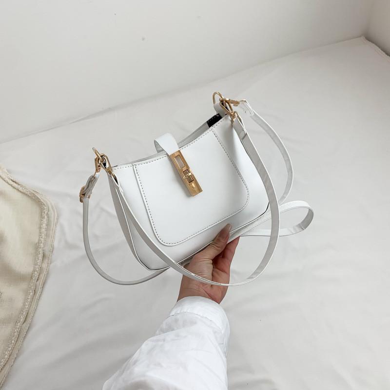 Chic Korean Style Fashion Handbag Trendy Crossbody Bag For Fall With Stylish Design
