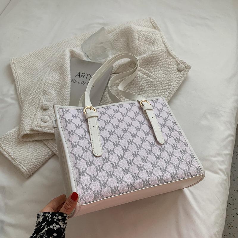 Large capacity bag women 2025 new fashion shoulder armpit bag commuter tote bag women