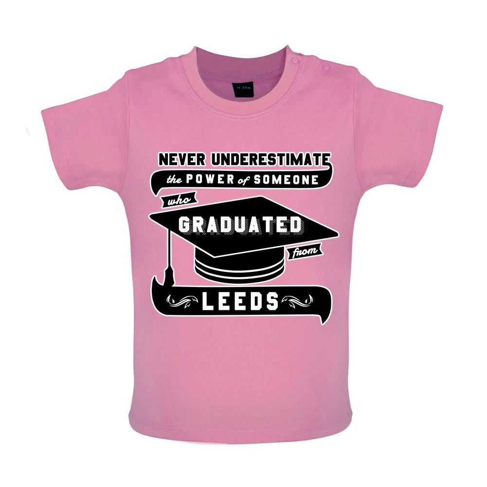 Never Underestimate Leeds Graduate - Baby Kids Boys Girls Unisex T-Shirt / Babygrow - Graduation Grad 140