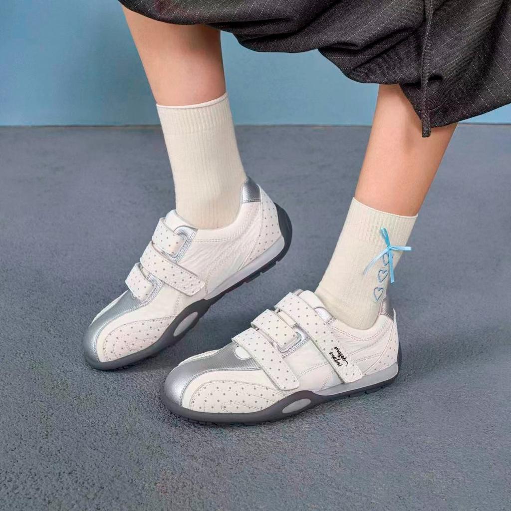 Velcro Hollow Mary Jane Shoes Women's Ballet Retro Versatile Flat Bottom Round Head Lazy Casual