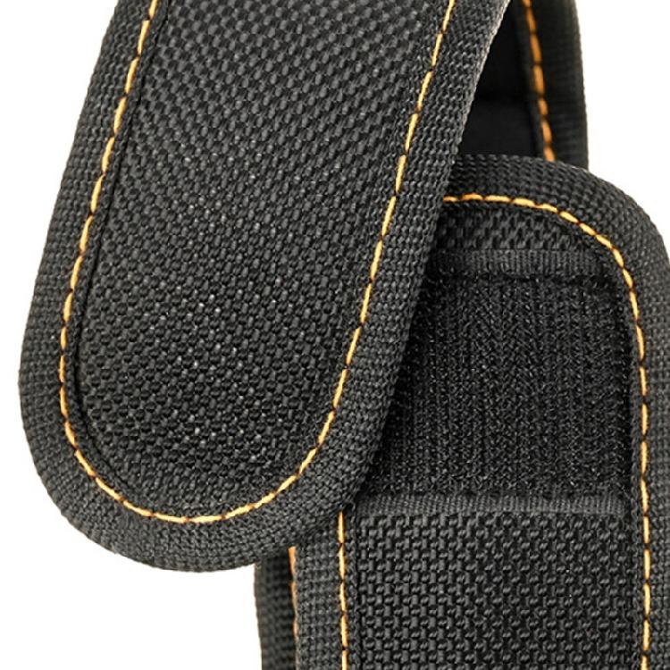 Soporte de linterna seguro montado en la cintura Construcción de nailon resistente a la intemperie Accesorios de viaje para exteriores para el uso de linternas