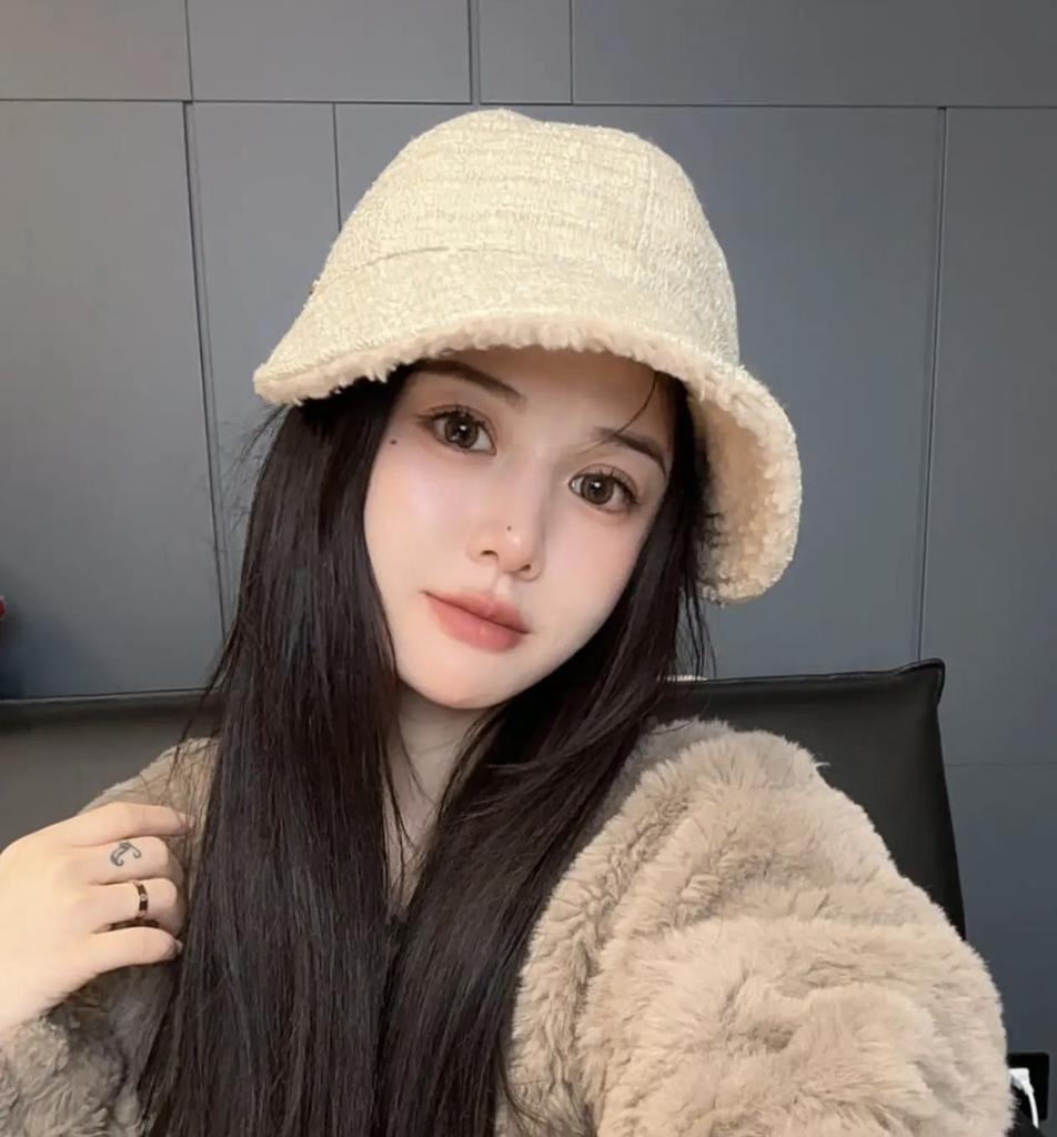 Winter Lambswool Flap Cap With Thick Insulation For Fashion Casual And Warmth