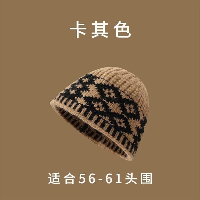 New autumn and winter knitted hats, women's ear protectors, warm contrasting color checkerboard, small versatile wool hats, couple cold hats
