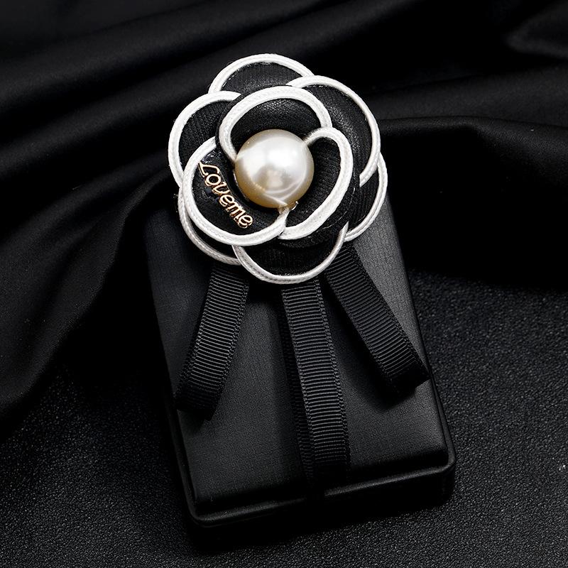 

Fabric high-end camellia pearl corsage bow tie Xiaoxiangfeng clothing accessories collar pin brooch women