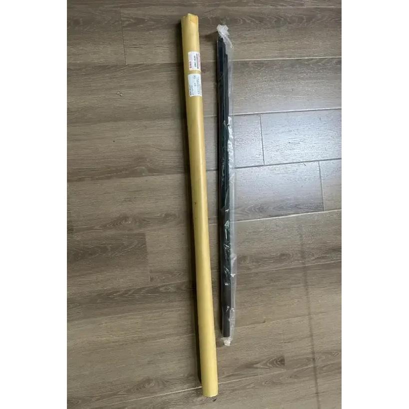 4 Pezzi 5 Porte Modanatura Esterna Linea Cintura Finestrino per Grand Vitara 2011 83831-65J00 Guarnizione in Gomma Vetro Finestrino