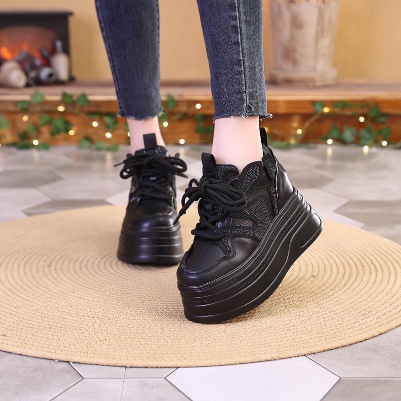 2025 spring and autumn new little white shoes platform summer small height increase breathable 8CM versatile casual board shoes explosion