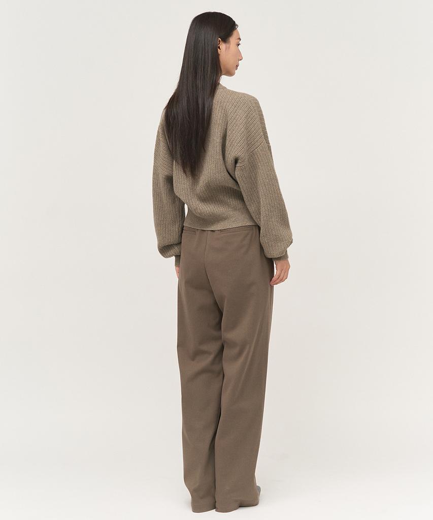 Leopeusaideuhwaiteulabel Classic Crewneck Knit Oatmeal