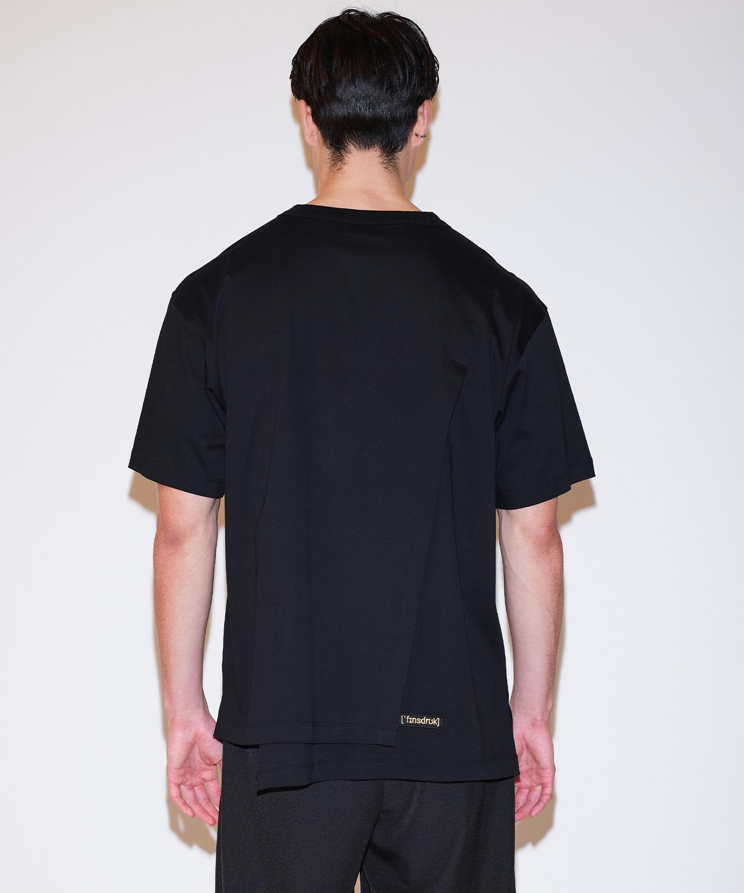 Pinned Look Double Layered Back R-Neck Top(Black) L