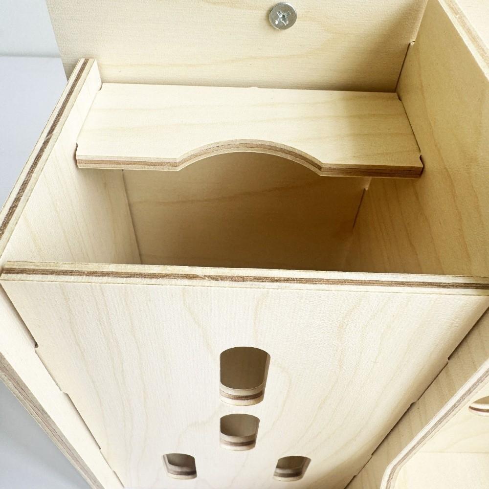 Multi-functional 2 in 1 Rabbit Hay Feeder Detachable with Bottle Rabbit Food Manger Bite Resistant Guinea Pig Feeder Habitat