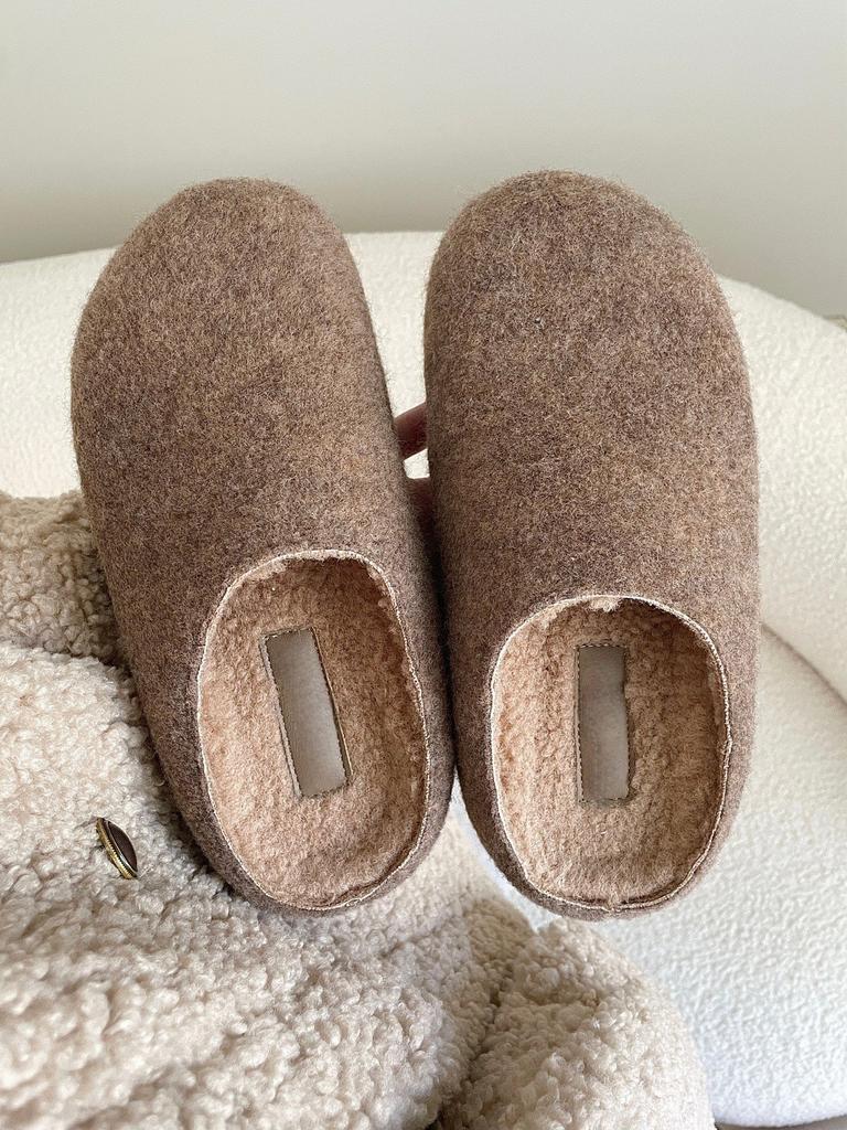 Small inner height increase thick-soled Birkenstocks high-end fluffy shoes lazy autumn and winter bag head half slippers single shoes