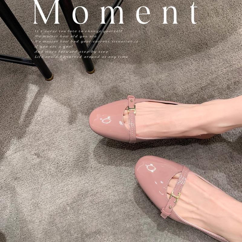 Shoes temperament small round head one-word buckle with patent leather flat bottom commuting single shoes women's spring