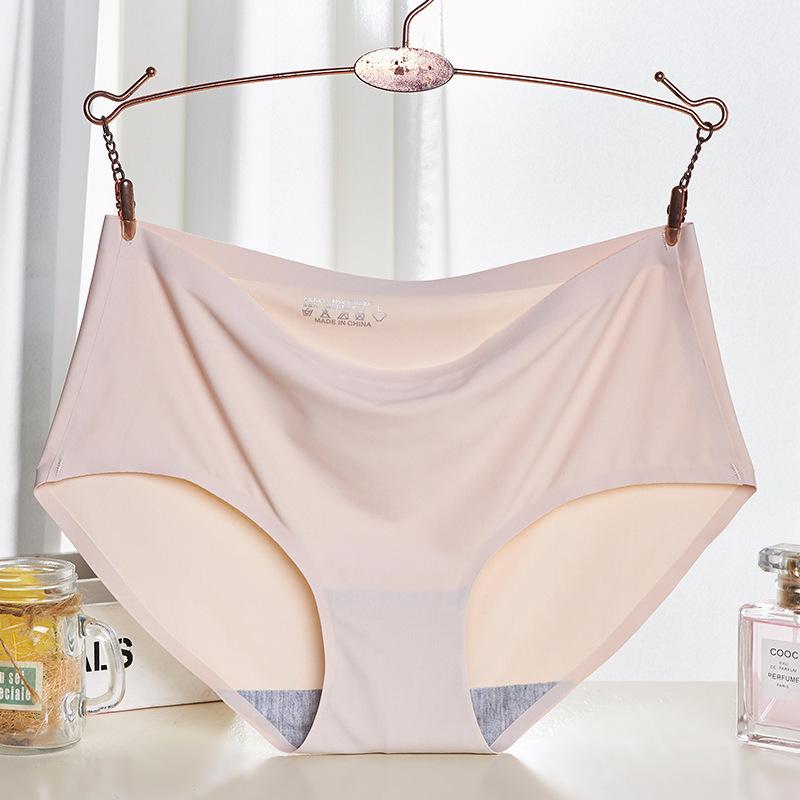 Nylon Seamless Women's Mid-Waist Breathable Panties with Elastic Waistband - Sexy Triangle Design