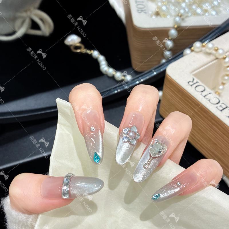 Blue-Green Gradient Handmade Wearable Nails - Versatile & Skin-Brightening