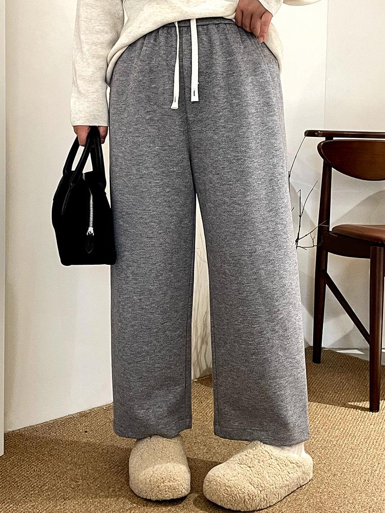 

Free Shipping: Plus Size Women s High Waist Cropped Casual Pants - Autumn/Winter 2025, Straight Leg XXXXL (180-200 jin) серый