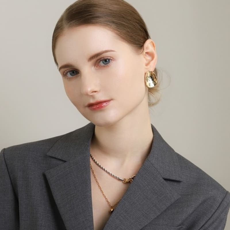 ozel Crumble Button Earrings PB129E