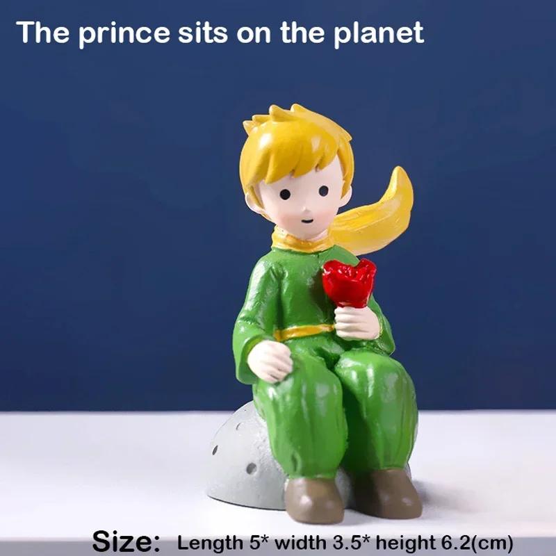 Cute Fox Prince Resin Figurine for Cake Topper Decor, DIY Micro Landscape Ornament, Home Living Room Desk Miniature Gift