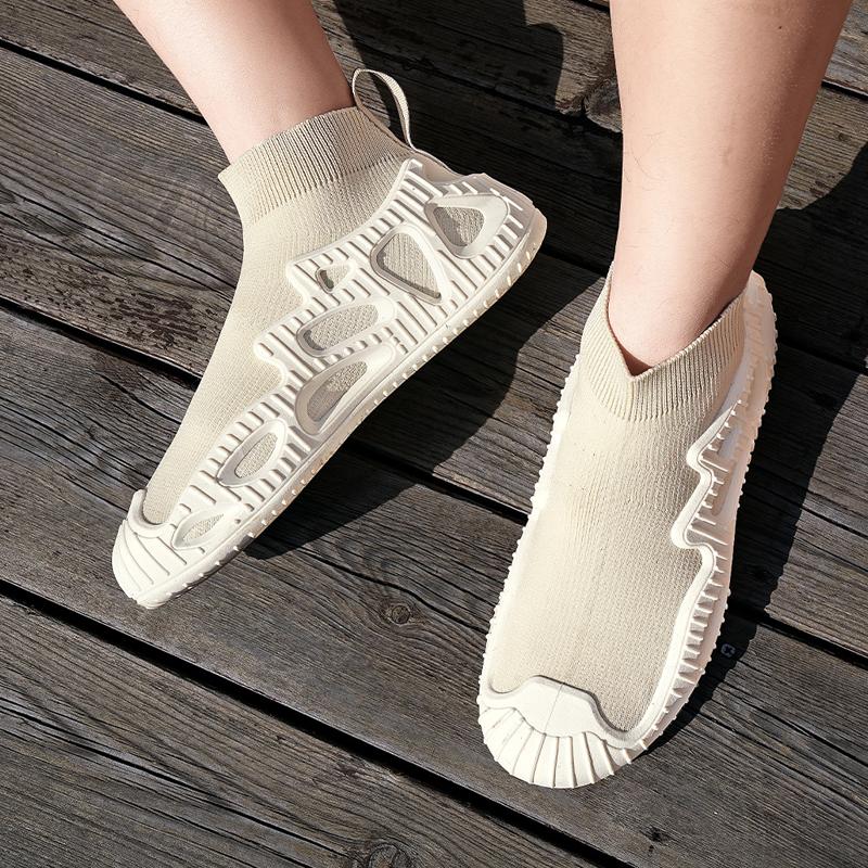 Calzini e scarpe traspiranti alla moda Scarpe sportive in tessuto a mosca tinta unita Scarpe per il tempo libero all'aperto da uomo e da donna Scarpe da tavolo 36-47