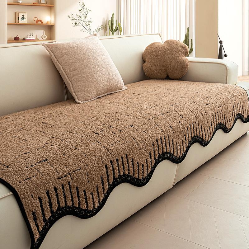 

Подушка для дивана из бархата с полуторцевым краем особой формы 2024 осень-зима новая утолщенная универсальная накидка на диван чехол подушка для сиденья дивана гостиная 70*70cm