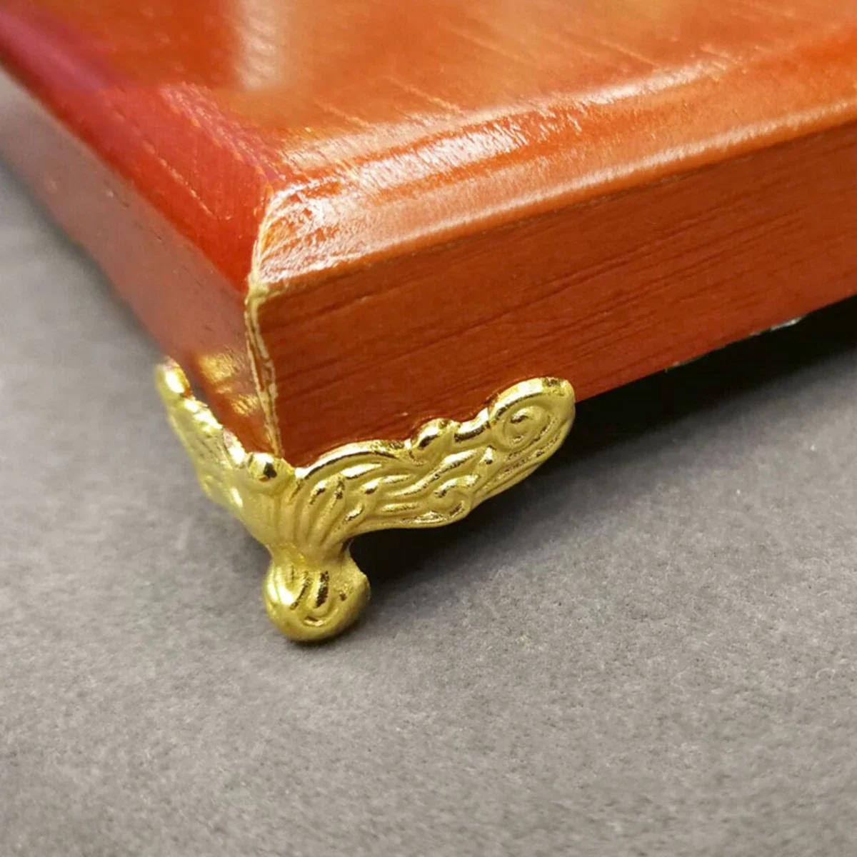 

4 шт. - Золотые угловые протекторы для мебели из сплава для ножек золотой