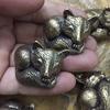 Solide Messing Fuchs Figuren Miniaturen Schreibtisch Ornamente Tee Haustier Handwerk Retro Kleine Tier Statue Kinder Spielzeug Geschenke Hause Dekorationen