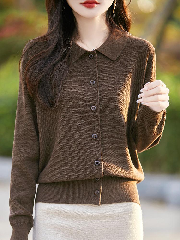 Osmanthus Stitch Doll Collar Cardigan: Sweet, Retro, Age-Defying Knit for Spring and Autumn.