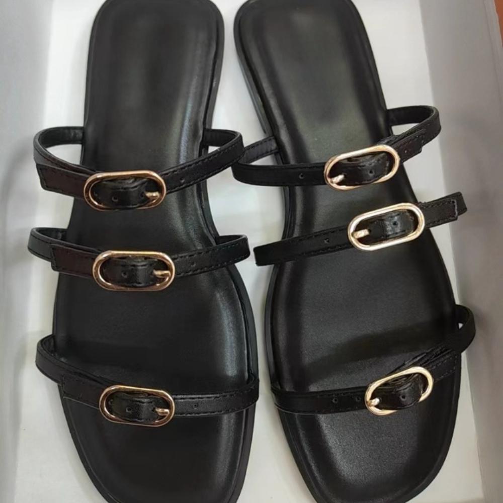 

Fashion Pantoufles plates décontractées pour femmes, chaussures de plage simples, nouvelle mode d été 2024 35 чёрный