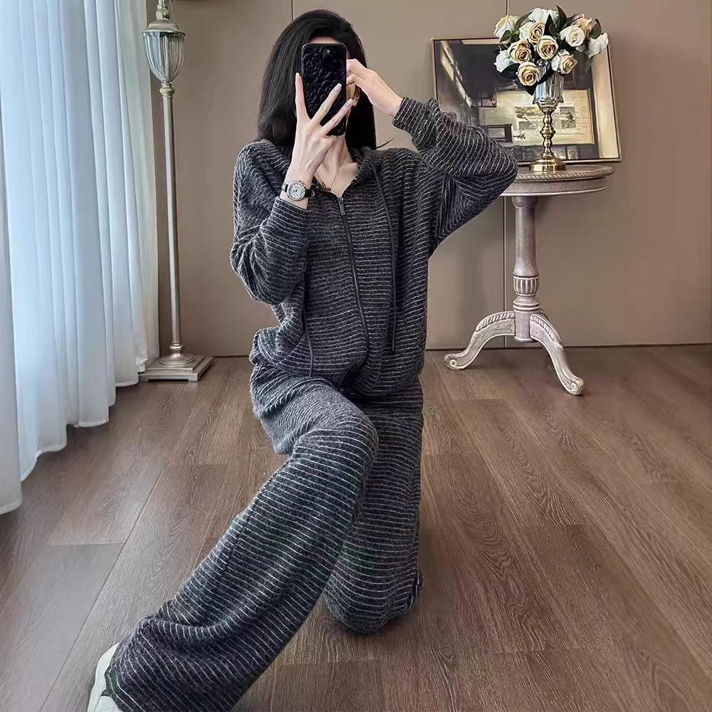 2026 Trendy Hooded Sweatshirt & Wide-Leg Pants Sports Set