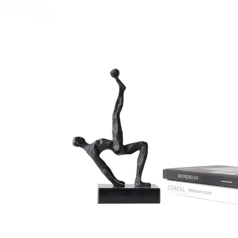 Creative Retro Metal Figure Sculpture Black Art Statue Character Ornaments Home Accessories Decoration Display Model Figurines G