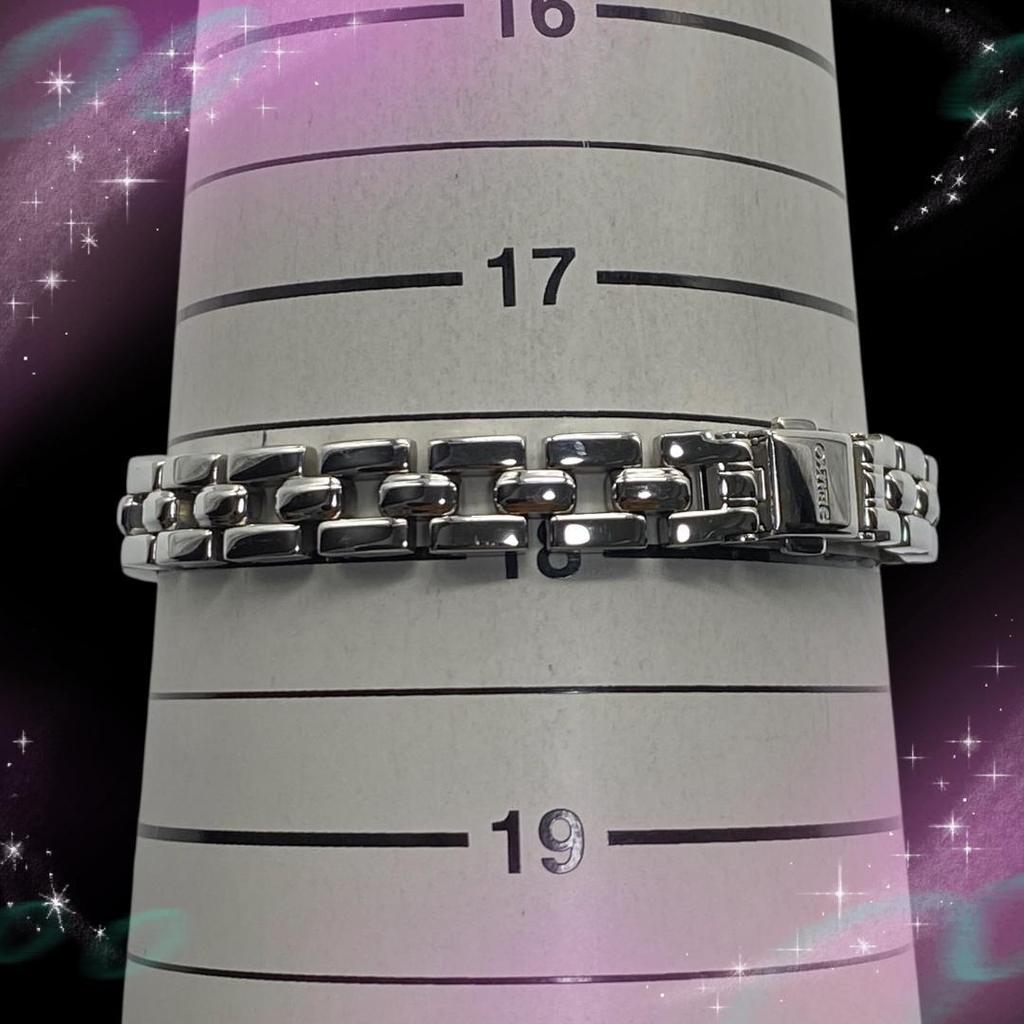 [USED] Seiko Tissé Women's Watch, Waterproof, Solar-Powered, Radio-Controlled, Excellent Condition