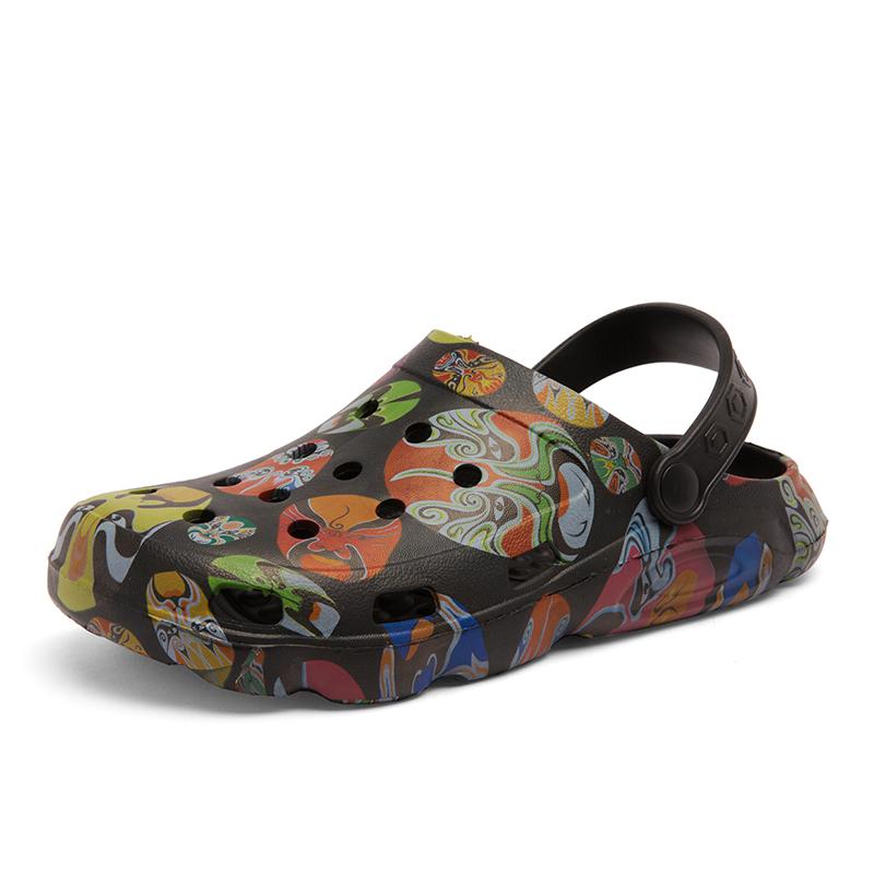 2022 Newest Clogs Men Sandals Casual Shoes Eva Lightweight Sandles Unisex Colorful Shoes For Summer Beach Big Size 46 47