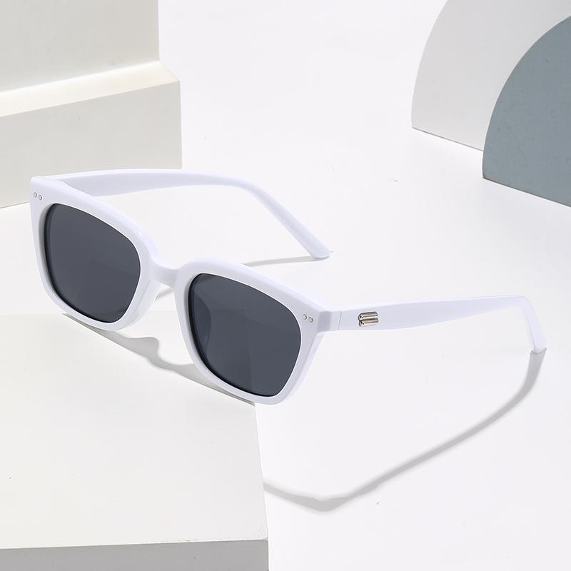 Summer New Fashionable Mi Nail Women'S Sunglasses Retro Ultra Light Neutral High Quality Driving Uv400 Sunscreen Sunglasses