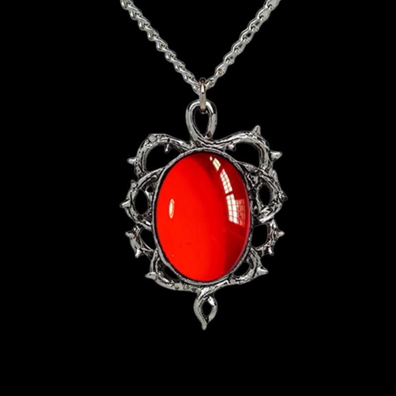 Gothic Retro Cameo Crystal Thorns Frame Pendant Necklace
