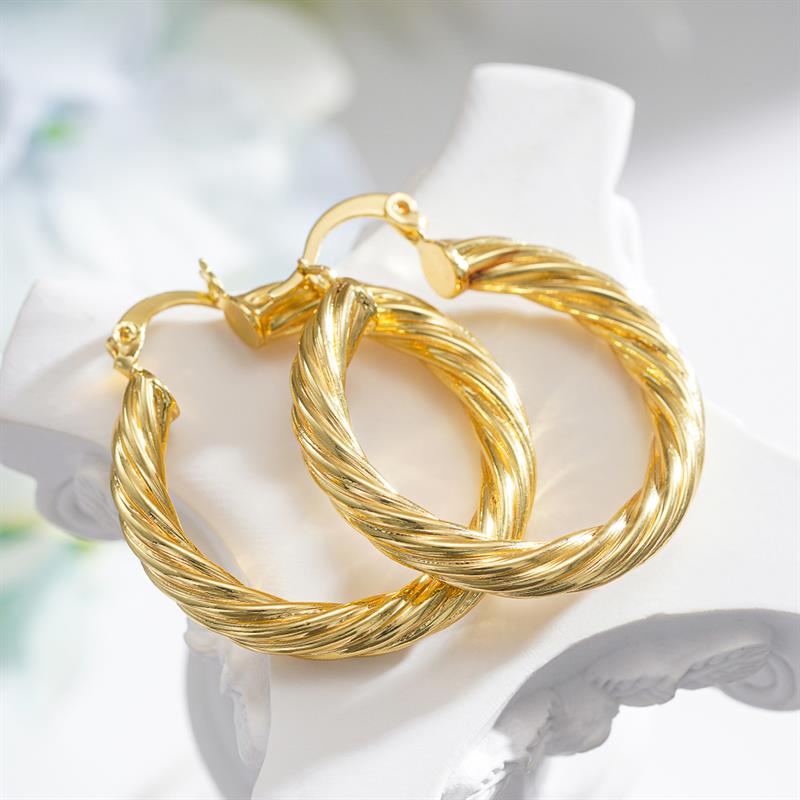 Huitan Timeless Circle Women Hoop Earrings Gold Color Fashion Party Wedding Accessories Polished Lady Engagement Jewelry GiftGood Product