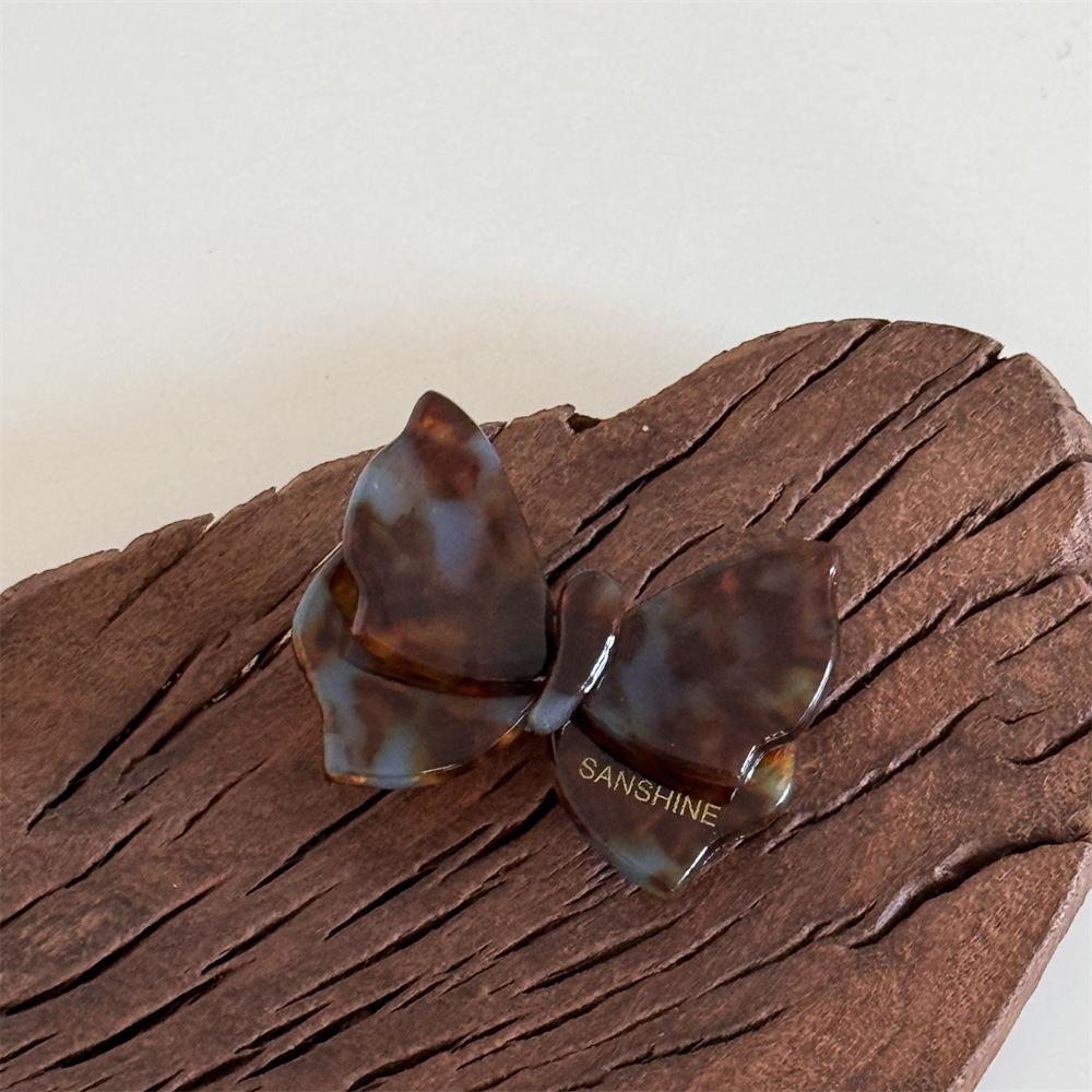 

New Elegant Butterfly Acetate Hair Clips for Girls 2025 Four Season Fashion Bangs Side Clip sweet bow barrettes Hair Accessories