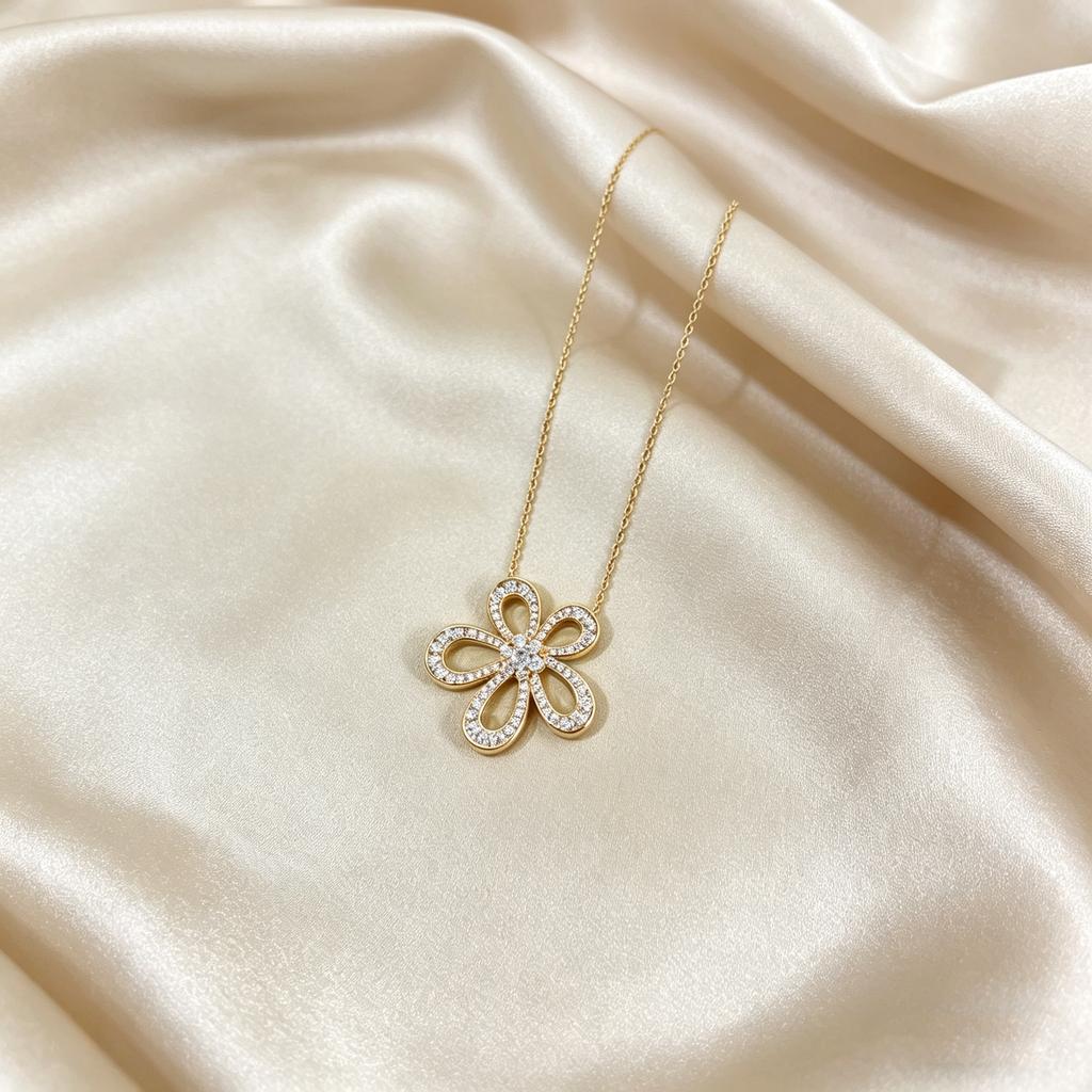 High End Hollow Flower Zircon Necklace Dainty Clavicle Necklace Anniversary Birthday Jewelry Gift Non-allergic Material