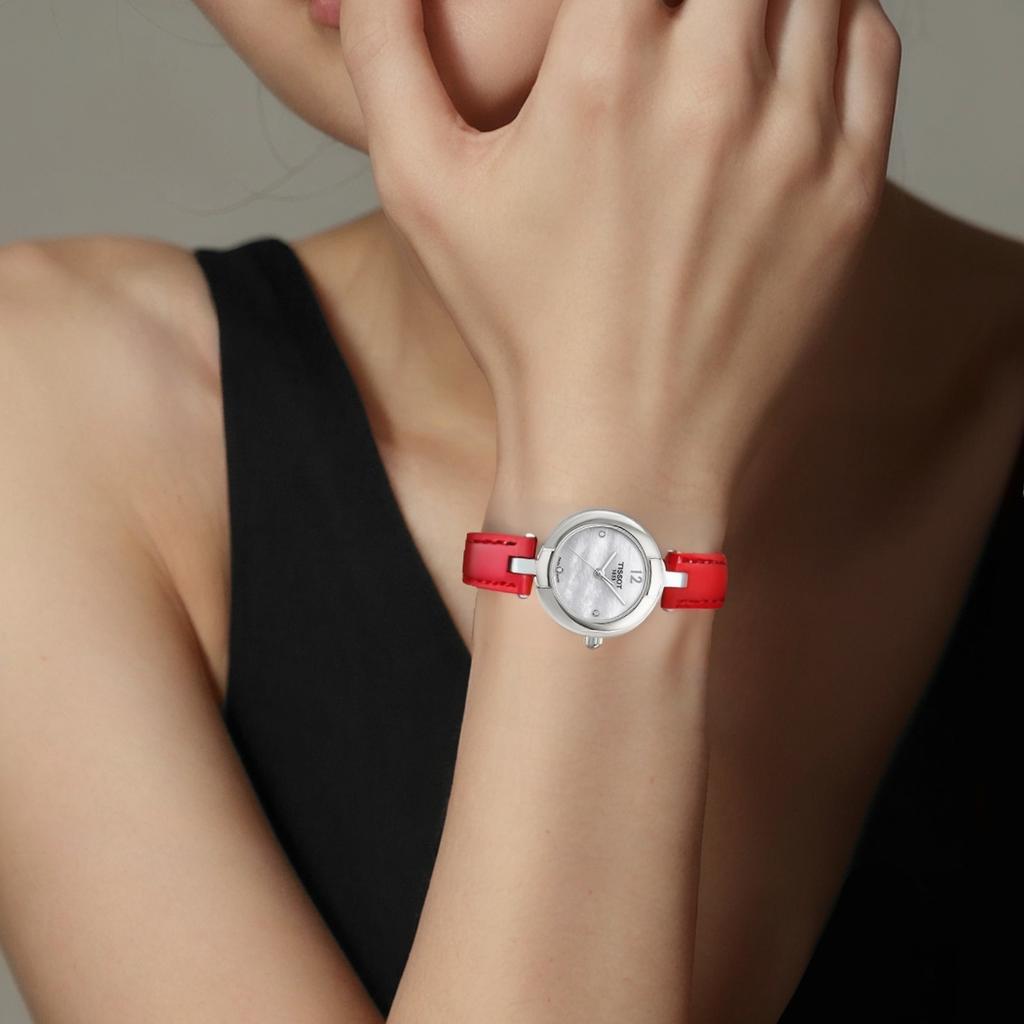 Tissot Kolekcja Różowa Wielokolorowa Mechanizm Kwarcowy Wodoodporność 30m Damski Zegarek 28mm Srebrna Tarcza T084.210.16.116.00