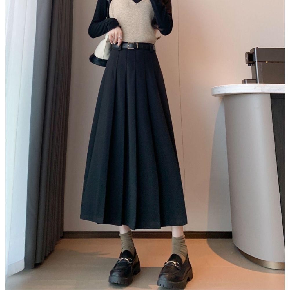 2024 New High Waist Black Woolen Pleated Midi Skirt for Autumn/Winter