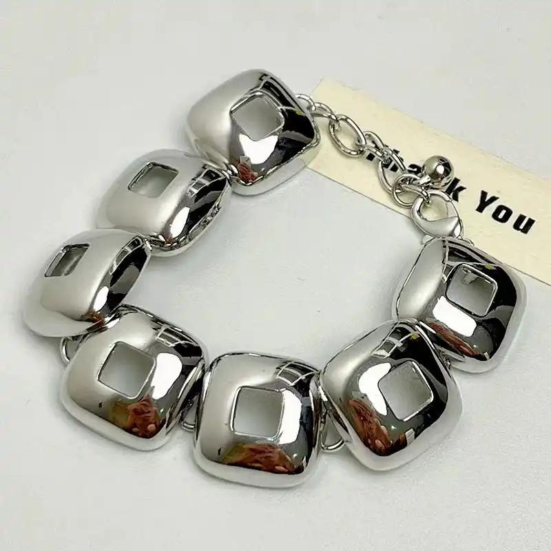 

Heavy Industry Hollow Square Necklace Women s New Light Luxury Neck Chain Lock 19CM