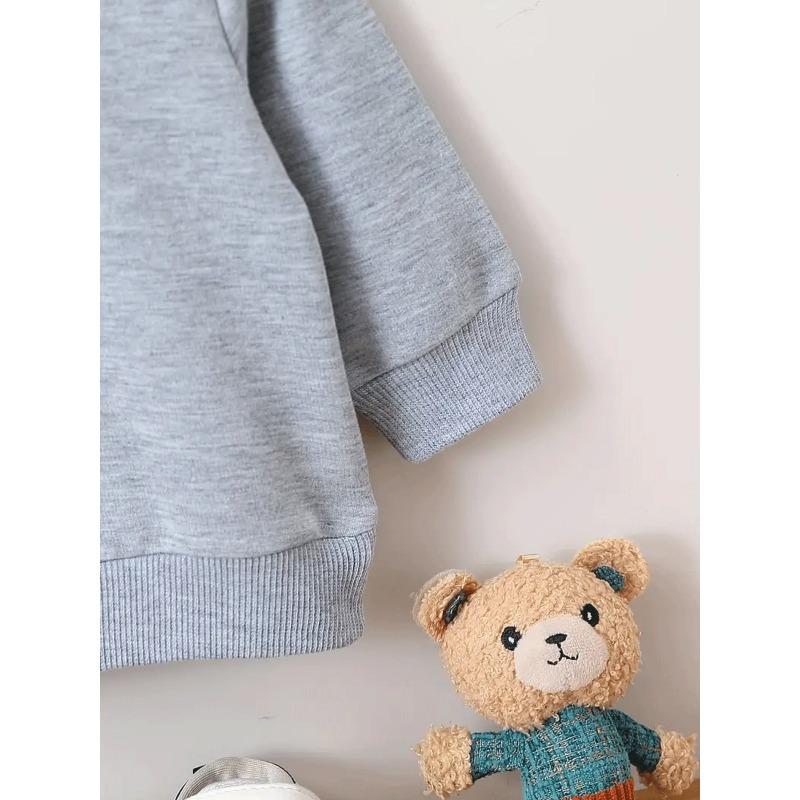 Kids Sweatshirt,A Lightweight And Comfortable Round-Neck Sweatshirt with a Strawberry Print , Suitable for Outdoor Activities ,Spring And Autumn