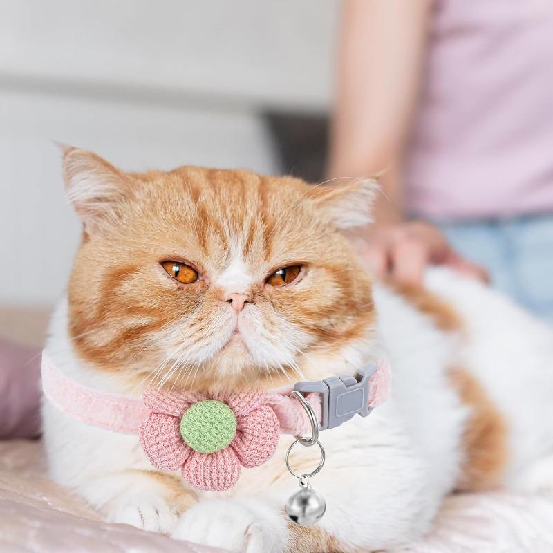 Detachable Cat Collar with Bell, Cute Buckle, Flower Adjustable, Suitable for Cats, Dogs Small Pets. Creative Interesting Items