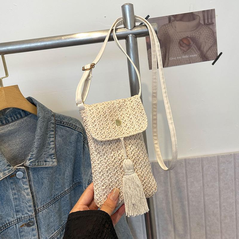 

Ретро плетеная из соломы маленькая сумка женская 2025 весна и лето новая в иностранном стиле персонализированная повседневная плетеная сумка в литературно-художественном стиле маленькая квадратная b белый