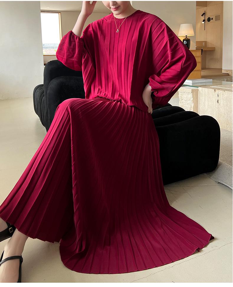 High-End 2026 Pleated Plus Size Loose Shirt - Versatile for Autumn and Spring Lazy Casual Style