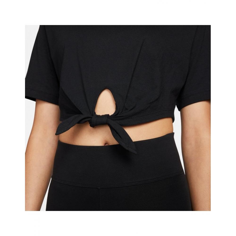 Nike SporTswear Cropped T shirT Women