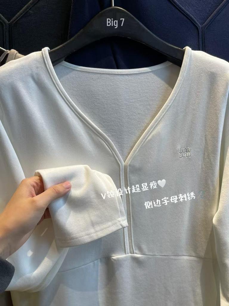 Women's Winter Korean Style V-Neck Fleece-Lined Long Sleeve Plus Size T-Shirt