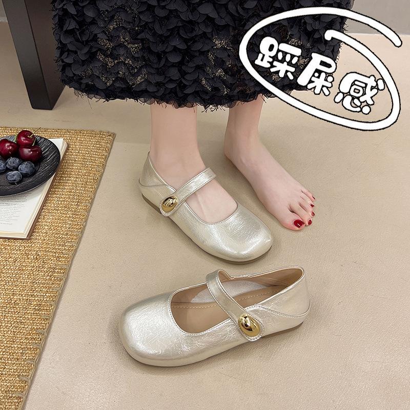 Elegant single shoes women's 2025 autumn new models with skirts soft-soled beanie shoes French Mary Jane silver small leather shoes