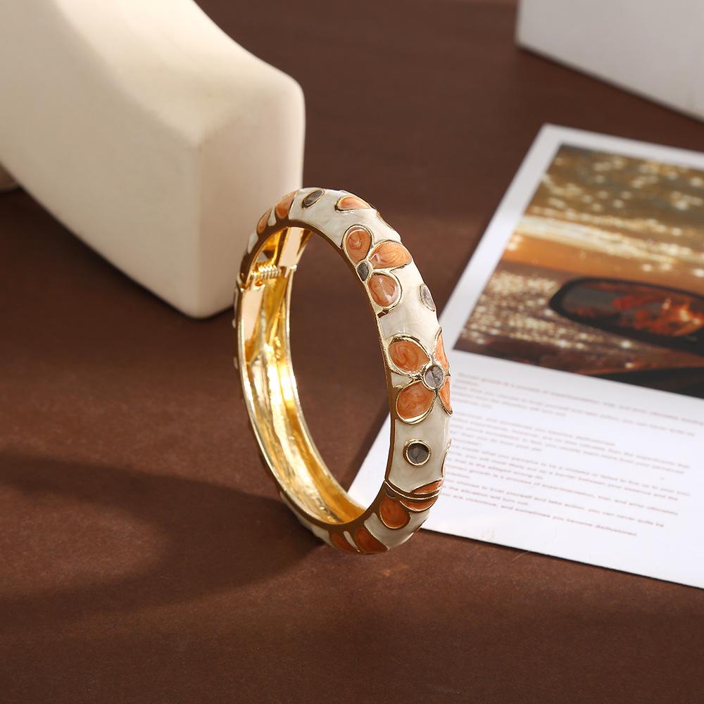 DIEZI Bohemian Sweet Enamel Flower Wide Bangles For Women Men Exaggerated Fashion Gold Color Bangles Bracelets Gift Jewelry