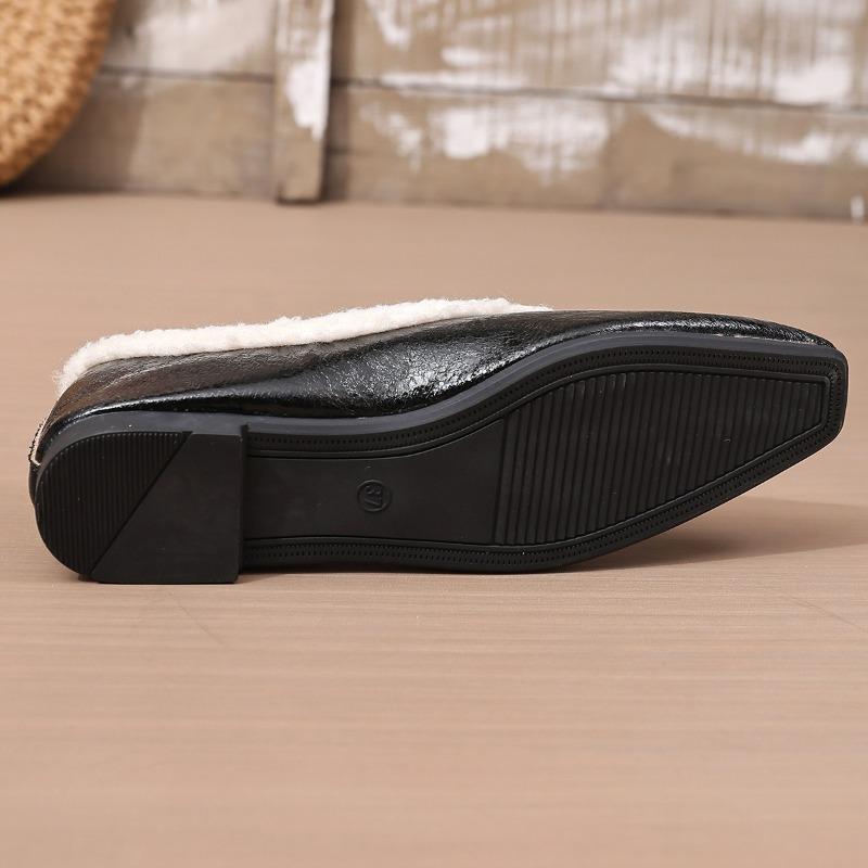 Plus-Size Women's Winter Snow Boots - Waterproof, Fleece-Lined, Non-Slip, Thickened Warmth for Outdoor Activities