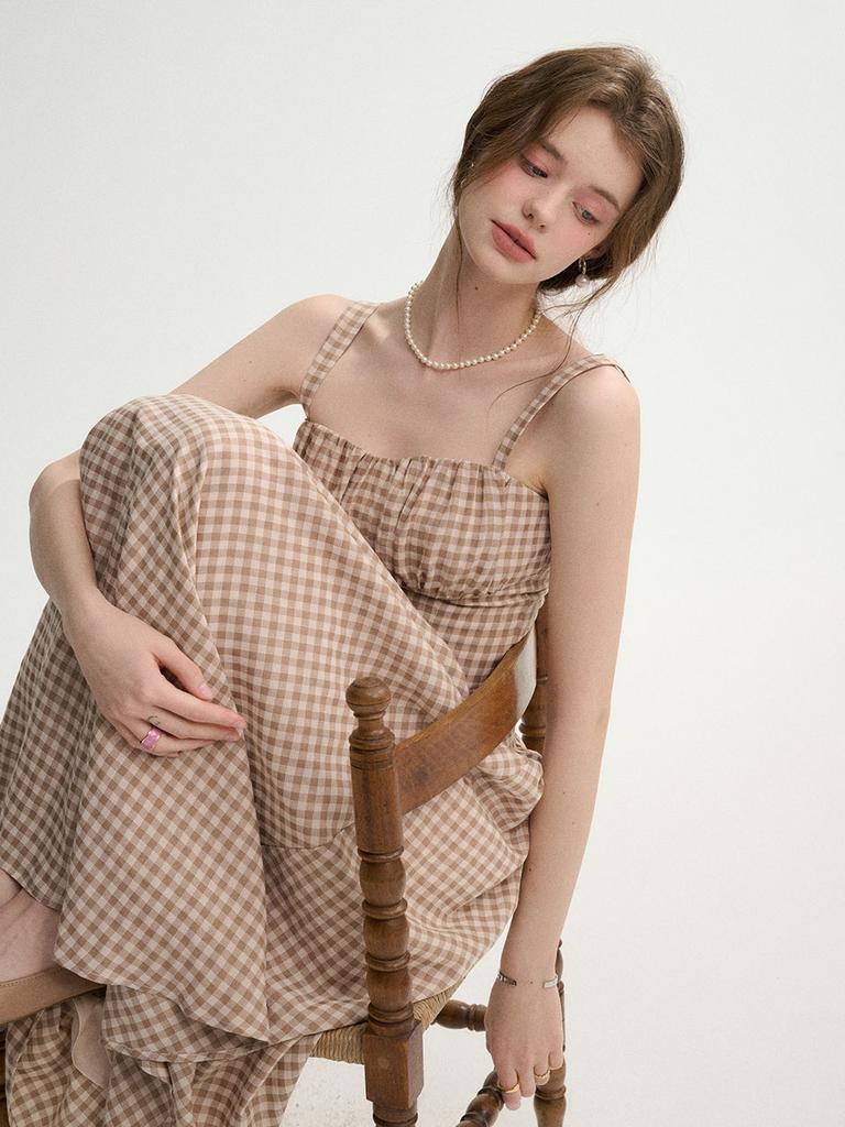 Sinseuden Karokaro-Träger-Maxikleid Beige