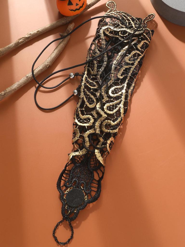 Vintage Gold Lace Bracelet with Hollow Design for Women - Elegant Evening Accessory