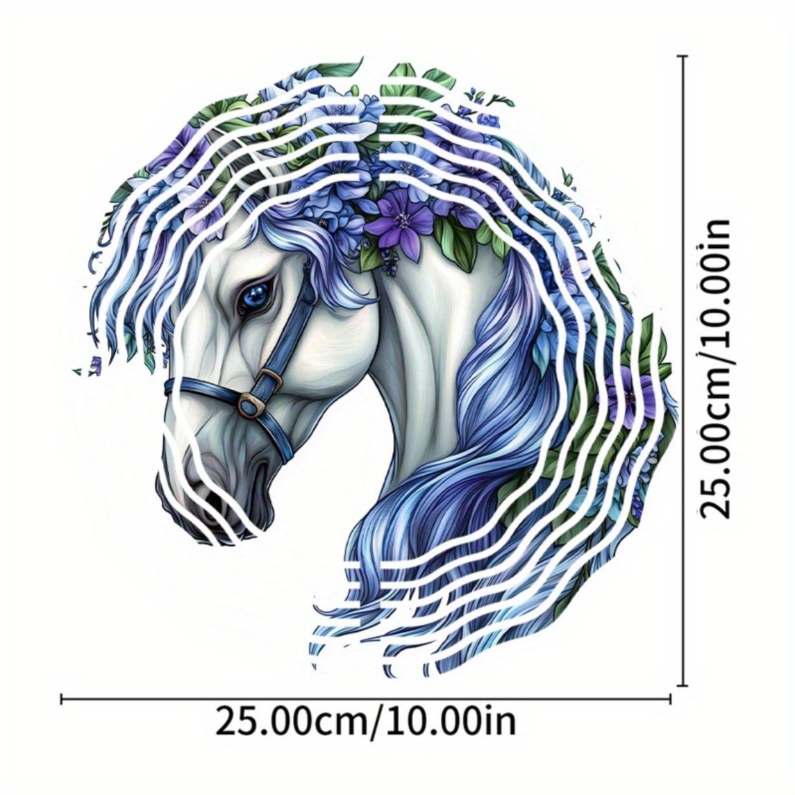

Металлическая музыка ветра с белой лошадью и синим цветочным рисунком - Вращающийся на 360° крючок, Декор для сада и патио на все сезоны 01A
